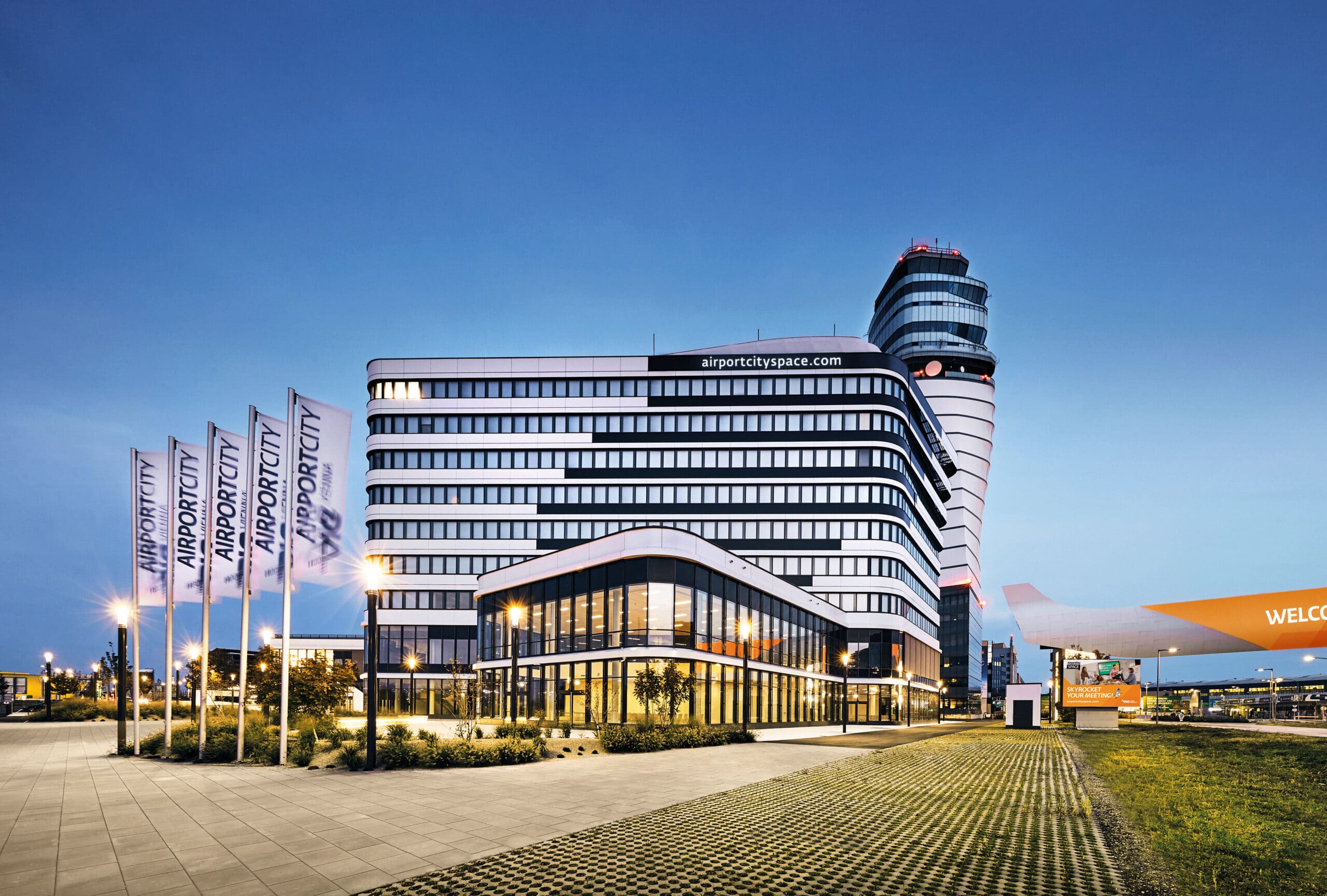 1300 Wien Flughafen Office Park 1 Firma Regus www.food-affairs.at